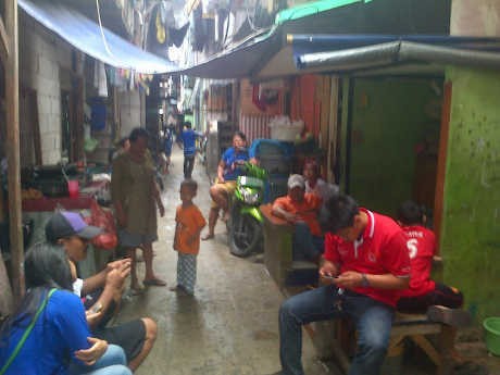 Pulang dari RSUD Koja, Kakek Sinin Tidak Lagi Bertelur