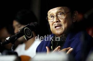 BJ Habibie Bicara Soal Dualisme di DPR: Jangan Bermusuhan!
