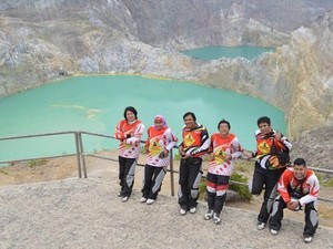 Tim Viar Jelajahi Danau Kelimutu, NTT