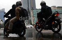 Kebijakan pelarangan motor ini dilakukan terkait dengan penerapan ERP. Jika sistem jalan berbayar itu sudah diterapkan maka kendaraan roda dua tidak diperkenankan lagi melintas.