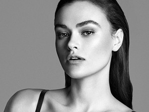 Myla Dalbesio, Model Seksi yang Picu Kontroversi Calvin Klein