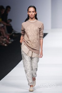 Sapto Djojokartiko Indonesia Fashion Forward. Jakarta Fashion Week 2015 at Senayan City. Jakarta. [Foto: Mohammad Abduh/Wolipop]