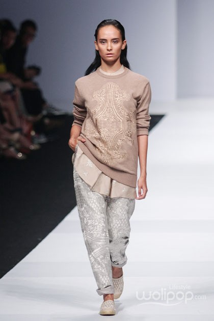 Sapto Djojokartiko Indonesia Fashion Forward. Jakarta Fashion Week 2015 at Senayan City. Jakarta. [Foto: Mohammad Abduh/Wolipop]