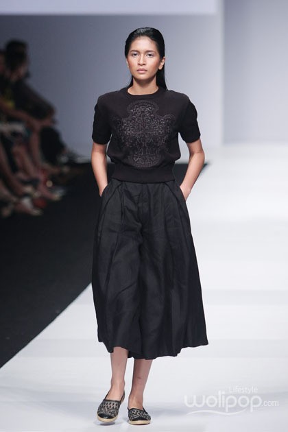 Sapto Djojokartiko Indonesia Fashion Forward. Jakarta Fashion Week 2015 at Senayan City. Jakarta. [Foto: Mohammad Abduh/Wolipop]