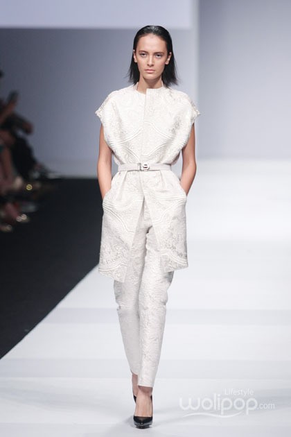 Sapto Djojokartiko Indonesia Fashion Forward. Jakarta Fashion Week 2015 at Senayan City. Jakarta. [Foto: Mohammad Abduh/Wolipop]