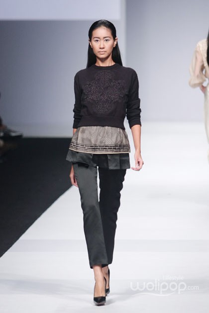 Sapto Djojokartiko Indonesia Fashion Forward. Jakarta Fashion Week 2015 at Senayan City. Jakarta. [Foto: Mohammad Abduh/Wolipop]