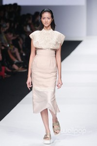 Sapto Djojokartiko Indonesia Fashion Forward. Jakarta Fashion Week 2015 at Senayan City. Jakarta. [Foto: Mohammad Abduh/Wolipop]