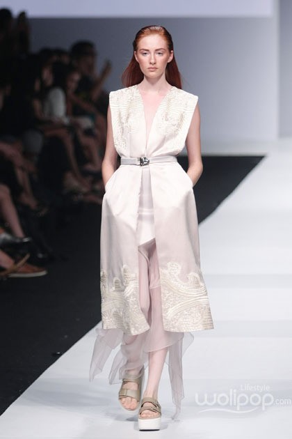 Sapto Djojokartiko Indonesia Fashion Forward. Jakarta Fashion Week 2015 at Senayan City. Jakarta. [Foto: Mohammad Abduh/Wolipop]