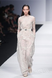 Sapto Djojokartiko Indonesia Fashion Forward. Jakarta Fashion Week 2015 at Senayan City. Jakarta. [Foto: Mohammad Abduh/Wolipop]