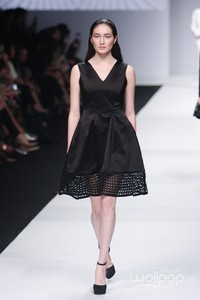 Tex Saverio Indonesia Fashion Forward.  Jakarta Fashion Week 2015 at Senayan City. Jakarta. [Foto: Mohammad Abduh/Wolipop]