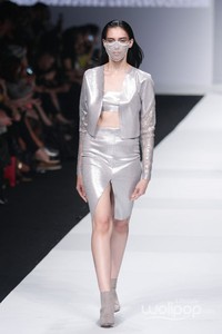 Tex Saverio Indonesia Fashion Forward.  Jakarta Fashion Week 2015 at Senayan City. Jakarta. [Foto: Mohammad Abduh/Wolipop]