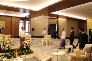 KTT ASEAN Dibuka, Jokowi Dapat Salam Khusus dari Presiden Myanmar