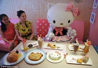 Bukan Kucing dan Punya Kembaran, Ini Serba-serbi Hello Kitty