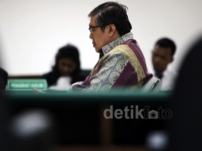Eks Kepala Bappebti Divonis 8 Tahun Penjara