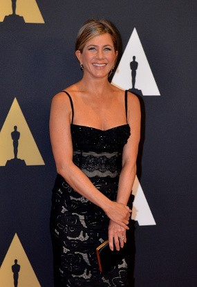 Jennifer Aniston Maafkan Perselingkuhan Brad Pitt dan Angelina Jolie