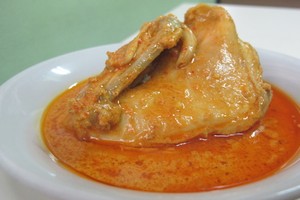 Berkuah Kuning dan Merah, Sama Enaknya