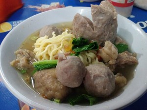 Bakso Lesus: Wah, Sedap Mantap Semangkuk Bakso Berkuah Gurih Wangi
