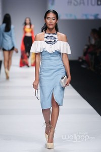 Olivia Jensen X Acha Septiasa Grazia. Jakarta Fashion Week 2015 at Senayan City. Jakarta. [Foto: Mohammad Abduh/Wolipop]