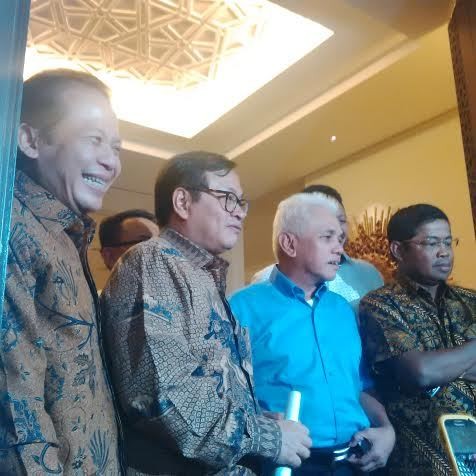 Hatta Batal ke DPR Jelaskan Lobi KMP-KIH