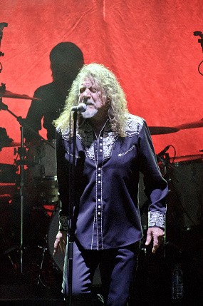 Robert Plant Tolak Rp 9 Triliun untuk Reuni Led Zeppelin?