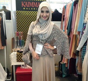 Hijab Style: Gaya Busana Si Cantik Rimma Bawazier
