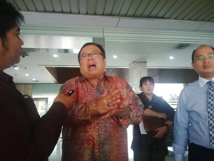 Pagi-Pagi Menkeu Bambang ke Bareskrim, Lalu Kumpulkan Dirjen di Kantor Pajak