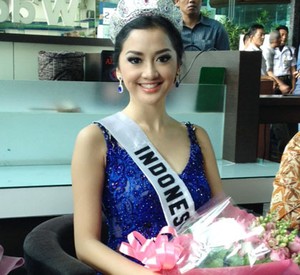 Foto: Cantiknya Elfin Pertiwi yang Berprestasi di Miss International 2014