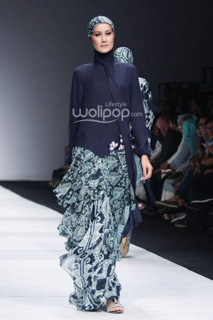 Itang Yunasz Exotic Journey. Jakarta Fashion Week 2015 at Senayan City. Jakarta. [Foto: Mohammad Abduh/Wolipop]