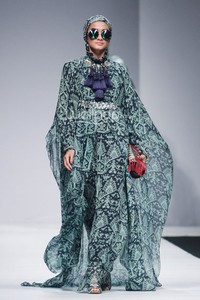 Itang Yunasz Exotic Journey. Jakarta Fashion Week 2015 at Senayan City. Jakarta. [Foto: Mohammad Abduh/Wolipop]