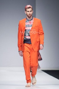 Itang Yunasz Exotic Journey. Jakarta Fashion Week 2015 at Senayan City. Jakarta. [Foto: Mohammad Abduh/Wolipop]