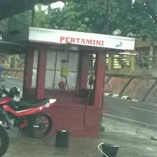 Lucu, Ada SPBU Pertamini di Jambi Lucu, Ada SPBU Pertamini di Jambi