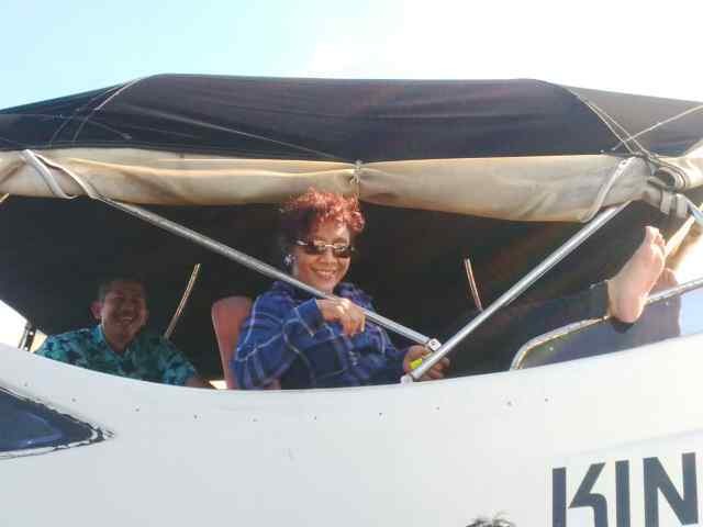 Semangat Menteri Susi, Rela Mendaki Bukit Mencari Danau di Pulau Kakaban