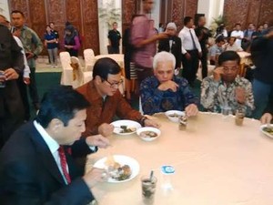 Jalan Panjang Lobi KIH dan KMP, Santap Ikan Patin Hingga Empek-empek