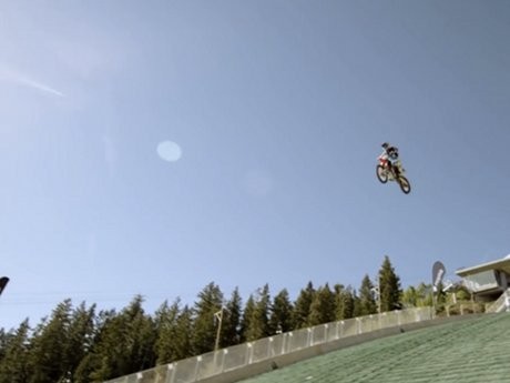 James Bond KW 2 Ini Pecahkan Rekor Dunia Freestyle