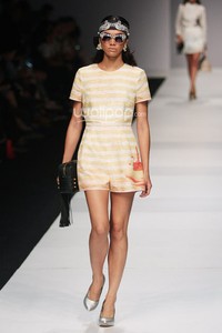 Disaya Tui by Disaya Sorakraikitikul.  Jakarta Fashion Week 2015 at Senayan City. Jakarta. [Foto: Mohammad Abduh/Wolipop]