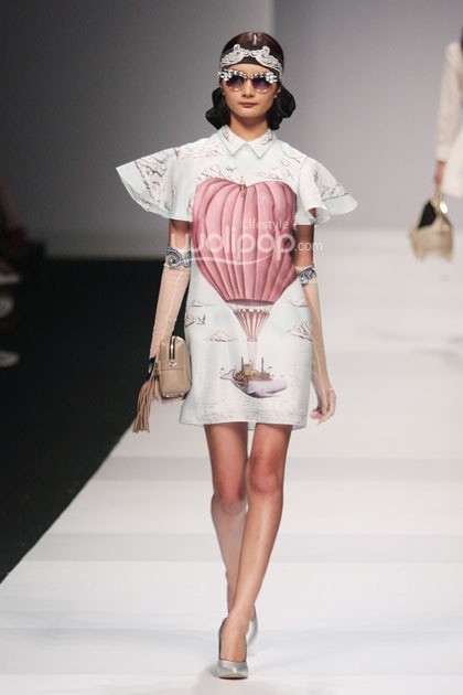 Disaya Tui by Disaya Sorakraikitikul.  Jakarta Fashion Week 2015 at Senayan City. Jakarta. [Foto: Mohammad Abduh/Wolipop]