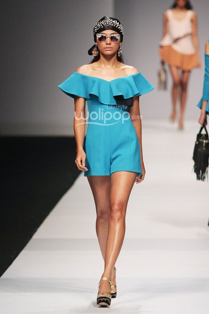 Disaya Tui by Disaya Sorakraikitikul.  Jakarta Fashion Week 2015 at Senayan City. Jakarta. [Foto: Mohammad Abduh/Wolipop]