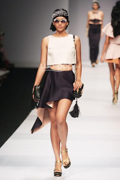 Disaya Tui by Disaya Sorakraikitikul.  Jakarta Fashion Week 2015 at Senayan City. Jakarta. [Foto: Mohammad Abduh/Wolipop]