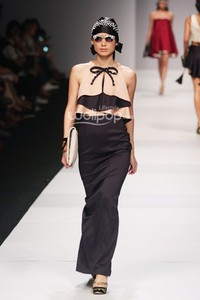 Disaya Tui by Disaya Sorakraikitikul.  Jakarta Fashion Week 2015 at Senayan City. Jakarta. [Foto: Mohammad Abduh/Wolipop]