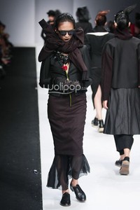Tri Handoko Requiem. Ikatan Perancang Mode Indonesia. Jakarta Fashion Week 2015 at Senayan City. Jakarta. [Foto: Mohammad Abduh/Wolipop]