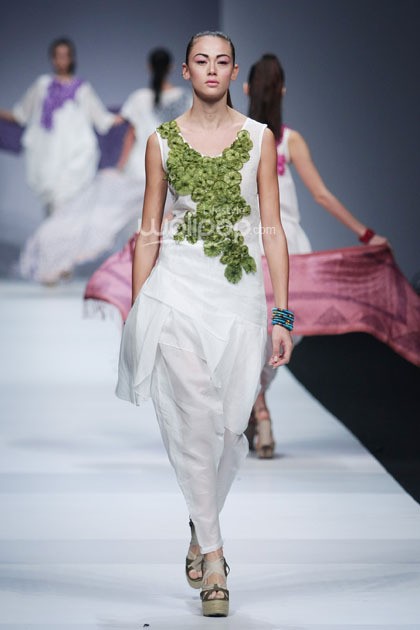 Carmanita Ikatan Perancang Mode Indonesia. Jakarta Fashion Week 2015 at Senayan City. Jakarta. [Foto: Mohammad Abduh/Wolipop]