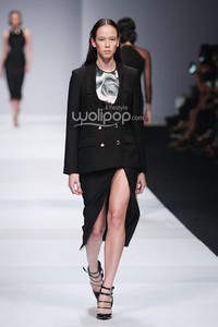 Yosafat Dwi Kurniawan Korean Cultural. Indonesia Fashion Forward. Jakarta Fashion Week 2015 at Senayan City. Jakarta. [Foto: Mohammad Abduh/Wolipop]