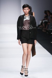 Yosafat Dwi Kurniawan Korean Cultural. Indonesia Fashion Forward. Jakarta Fashion Week 2015 at Senayan City. Jakarta. [Foto: Mohammad Abduh/Wolipop]