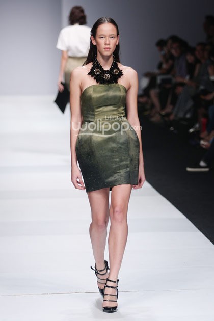 Yosafat Dwi Kurniawan Korean Cultural. Indonesia Fashion Forward. Jakarta Fashion Week 2015 at Senayan City. Jakarta. [Foto: Mohammad Abduh/Wolipop]