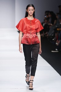 Yosafat Dwi Kurniawan Korean Cultural. Indonesia Fashion Forward. Jakarta Fashion Week 2015 at Senayan City. Jakarta. [Foto: Mohammad Abduh/Wolipop]