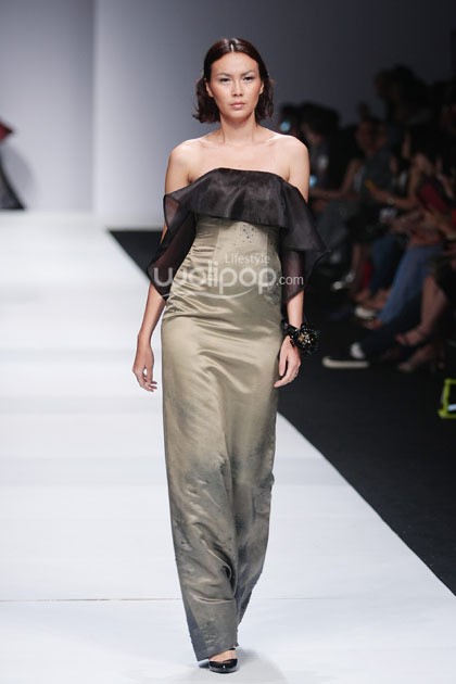 Yosafat Dwi Kurniawan Korean Cultural. Indonesia Fashion Forward. Jakarta Fashion Week 2015 at Senayan City. Jakarta. [Foto: Mohammad Abduh/Wolipop]