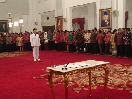 Sah! Ahok Jadi Gubernur DKI Jakarta Sah! Ahok Jadi Gubernur DKI Jakarta
