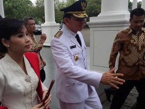 Didampingi Veronica, Ahok Datang ke Istana Negara Pakai Baju Putih