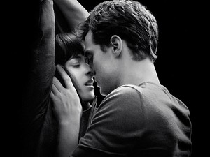Desain Sampul Novel Fifty Shades of Grey Berubah Jadi Lebih Erotis