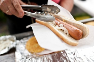 Longgarnya Aturan pada Jajanan Kaki Lima di New York Picu Keracunan Makanan